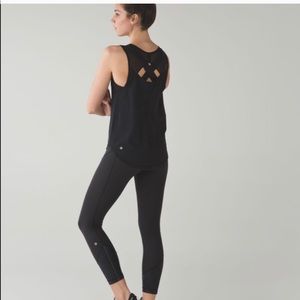 Lululemon first edition sculpt tank